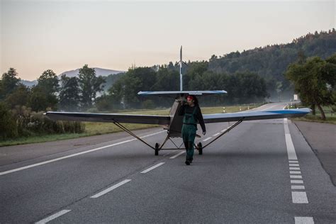 man builds himself a plane after getting tired of driving to work ke