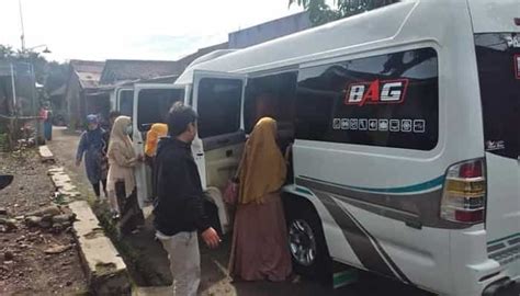 Gambar tentang Rental Elf Purwokerto Short Long Terlengkap Sewa 