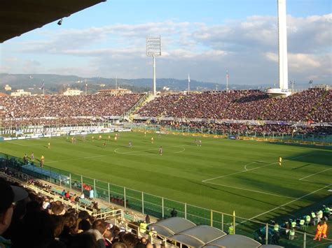The ground is famous for being built entirely of reinforced concrete and like a lot of other stadiums in italy, it was last renovated for the 1990 football world cup. Serie A: Fiorentina 2-0 Chievo - Xtratime Community