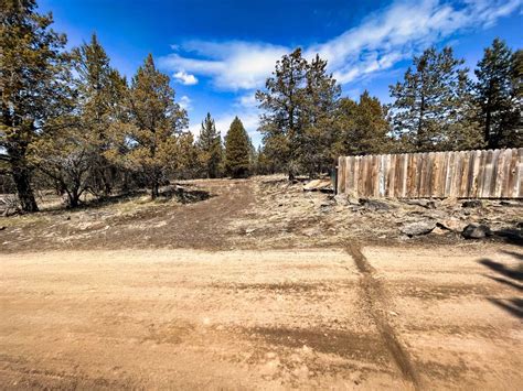 Escape to your Private Paradise: 3.89 Acres in Klamath Falls Forest