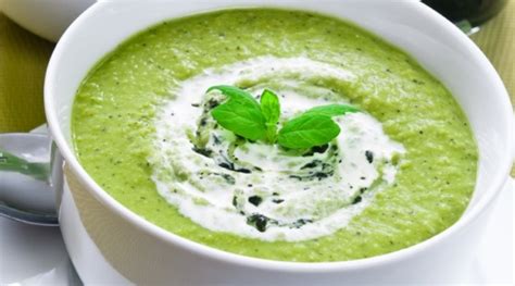 Purée de courgettes au cerfeuil Plat bébé
