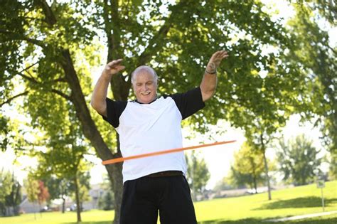 People often ask how many calories they are burning in their workouts. How Many Calories Does Hula-Hooping Burn? | Livestrong.com