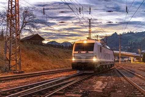 Siemens Mobility Sells 1000th Vectron Locomotive | Railway-News