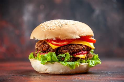 Dia do Hambúrguer conheça a história do prato que conquistou o mundo