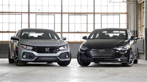 2020 elantra showing wrong maintenance schedule (self.elantra). Honda Civic Si vs. Hyundai Elantra Sport: Value-Minded Thrills