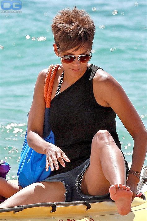 Halle Berry Nude Pictures Onlyfans Leaks Playboy Photos Sex Scene Uncensored