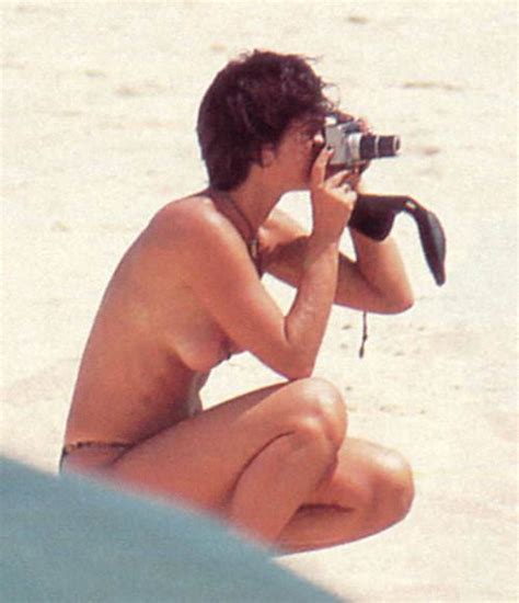 Araceli González Nude Pics Page 1