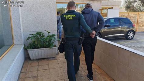 La Guardia Civil detiene a un delincuente especializado en el método