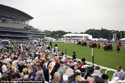 Brawl Broke Out At Royal Ascot As Thugs Traded Blows As Queen Was