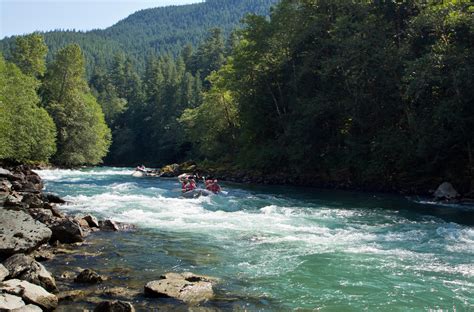 S Bends Rapid On The Beautiful Skagit River In North Cascades
