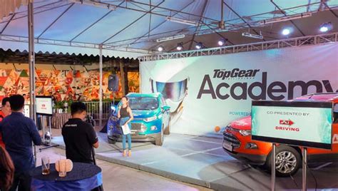 10 Images The Top Gear Academy Graduation Ceremony