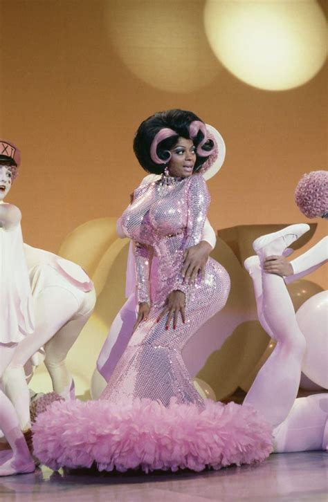 26 Photos Proving Diana Ross Invented The Concept Of Fierce Vintage Black Glamour Diana Ross