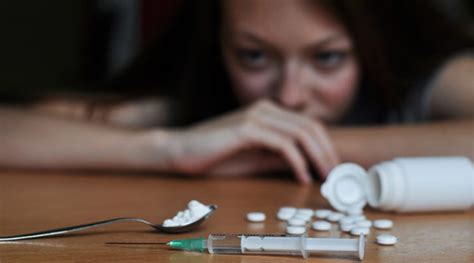 How To Spot Drug Abuse In Teenagers True Activist