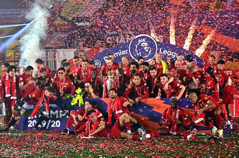For the latest news on liverpool fc, including scores, fixtures, results, form guide & league position, visit the official website of the premier league. Liverpool Lift Premier League Trophy After Goal-Filled Anfield Finale
