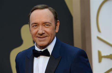 kevin spacey comes out as gay apologizes after misconduct accusation i24news