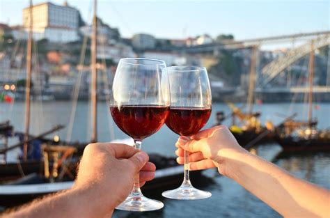 Hoje é O Dia Internacional Do Vinho Do Porto Conheça Os Seus