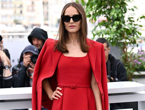 Dlisted Natalie Portman Breaks Down How Women Are “expected To Behave