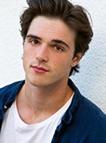 Read, review and discuss the entire the kissing booth movie script by vince marcello on scripts.com. Jacob Elordi - Beyazperde.com