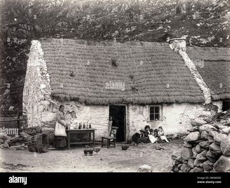 Kate Kearneys Cottage Gap Of Dunloe Killarney Ireland Stock Photo Alamy