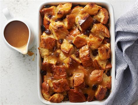 Old Fashioned Bread Pudding With Vanilla Sauce Recipe Bread Pudding Ingredients Recipes