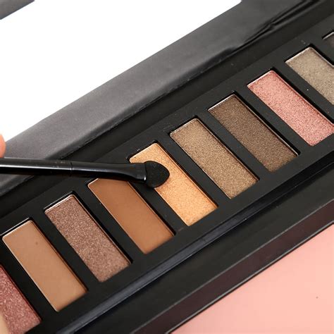 Best Selling 12 Colors Nude Eyeshadow Palette Highly Pigment Private