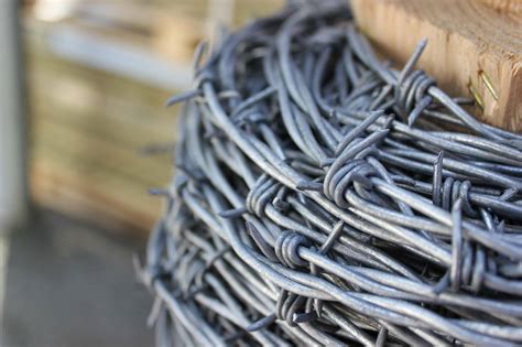 Barbed Wire 25 Mm Wire And 400 M Roll Auscon