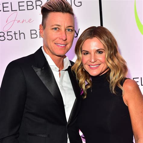 Glennon Doyle Trolling Wife Abby Wambach Deserves Its Own World Cup Trophy