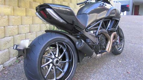 Very sharp as well it comes with a ducati comfort seat passenger cowl. Ducati Diavel, Carbon Black - YouTube