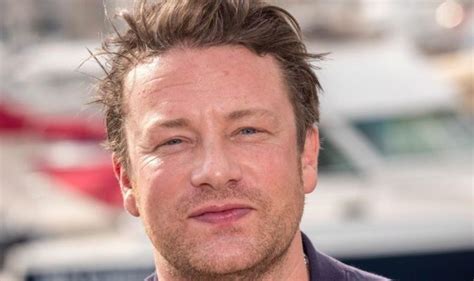 Jamie oliver has 4 kids all with unusual names. Jamie Oliver children: How many children do Jamie and ...