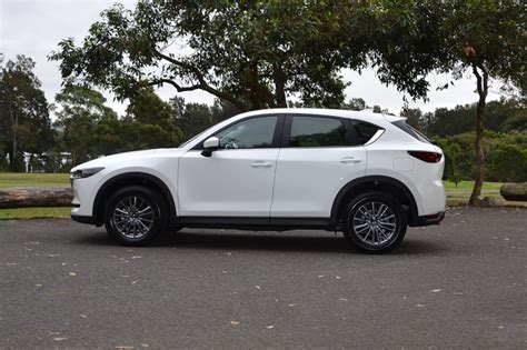 It combines a superb chassis and engine with everyday usability and a very affordable. Mazda CX-5 Maxx Sport 2017 Review | CarsGuide