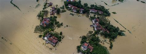 Severe Flooding Continues In China Nearly 300 Dead Or Missing Since July 18 The Watchers