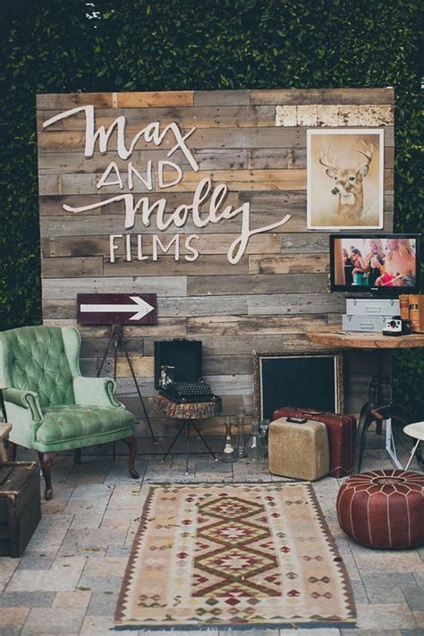 16 Amazing Wedding Photo Booth Backdrops For 2019 Trends