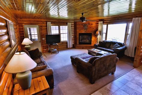 Located on big stone lake and near nicolet national forest, the large, modern log cabins at a lot of lakes resort offer peace and quiet. Northern Wisconsin Resort Lodging | Cabin Rentals & Lodge ...