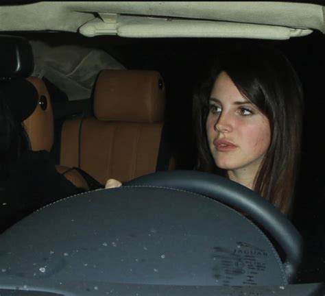 On Twitter Lana Del Rey Leaving The Chateau Marmont In 2013