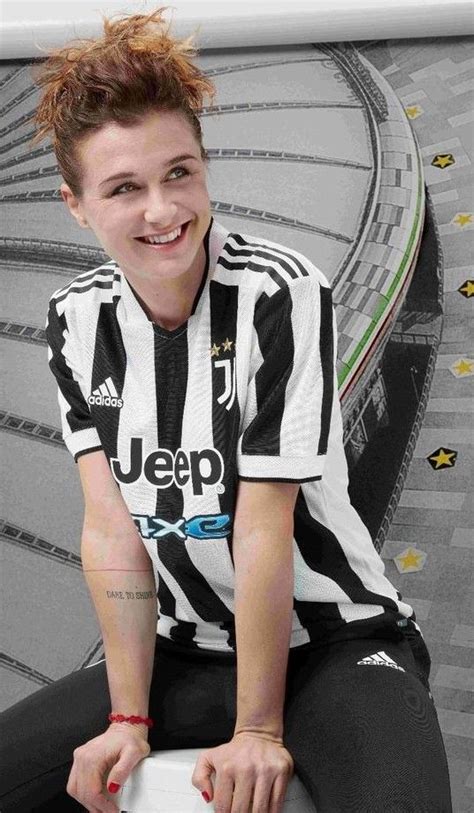 Pin Di Marco Albertazzi Su Juventus Calcio Femminile Juventus Calcio