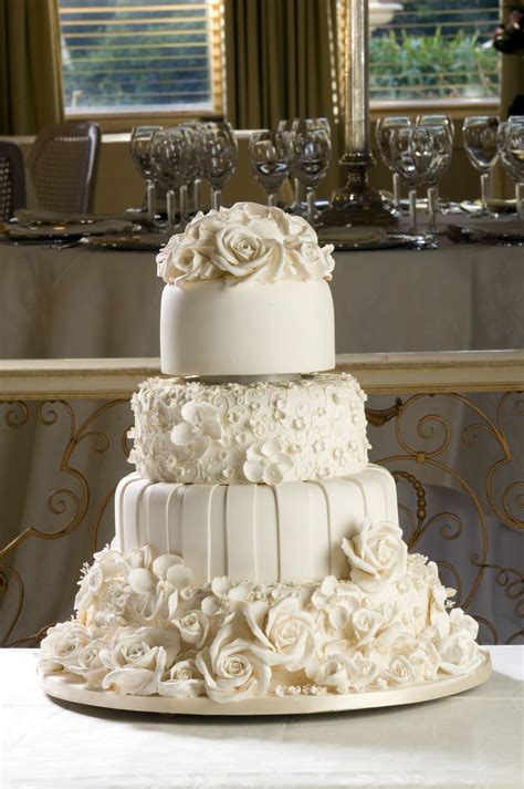 House Of Elegant Cakes 12 Layers Of Homemade Cake Inside Hand Made Sugar Flowers Made By