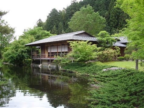 Ihr nutzt die gleichen verbindungen und anfahrtswege wie zum haus der kunst. Benjowski Tee - Japanische Teezeremonie (Chanoyu)