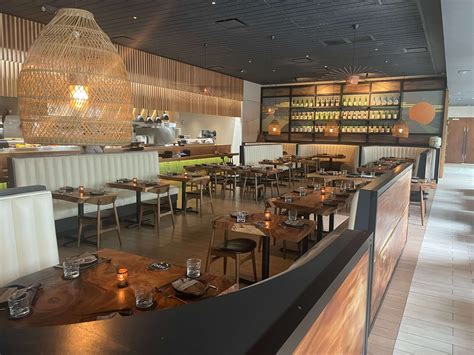 27 Best Restaurants in Downtown Sarasota [2022]