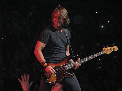 Keith Urban Has Announced That He Will Be Unveiling His