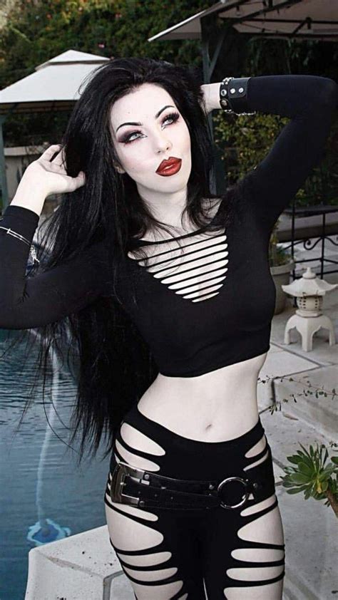 sarah on twitter goth beauty gothic outfits hot goth girls