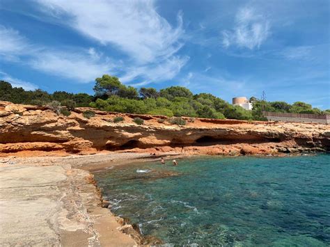 Otoño Al Sol En Ibiza Ibiza Naturaleza Felicidad