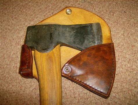 Diy bushcraft leather axe sheath. Best 25+ Axe sheath ideas on Pinterest | Bushcraft axe ...