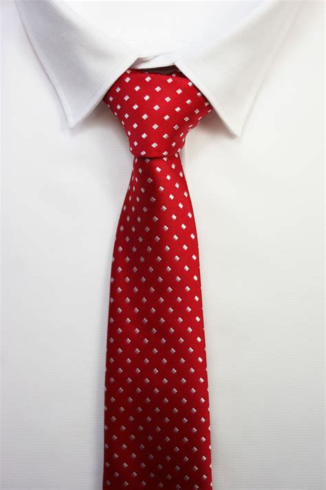 Corbata Roja Mini Rombos Vizenzo Corbatas Rombos Estilo