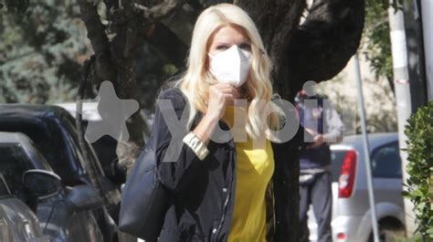 Η ελένη πάντα ευγενική, στάθηκε για λίγο στην κάμερα προκειμένου να κάνει μερικές δηλώσεις αποκαλύπτοντας πως η εκπομπή της θα. Η Ελένη Μενεγάκη στην Κηφισιά | celebrities Ειδήσεις ...