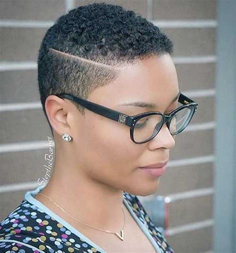 Styled in a fashionable way curly hairstyle for black women can turn heads everywhere. 20 Short Curly Hairstyles for Black Women