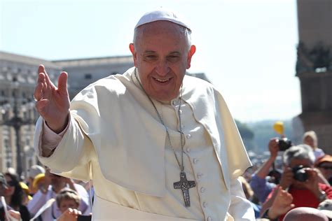Pope Francis Opens Door For Same Sex Couples To Receive Certain Blessings The Dakotan