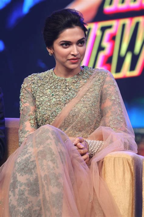 Here's how deepika padukone, shah rukh khan, kareena kapoor & others wished their fans newswrap august 14: Did 'Happy New Year' Actress Deepika Padukone Turn Down ...