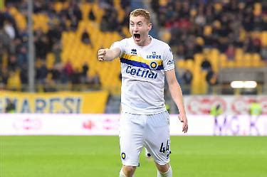 Dejan kulusevski, 20, from sweden juventus fc, since 2019 right winger market value: Dejan Kulusevski, colpaccio Juve: "Ha il dribbling di ...