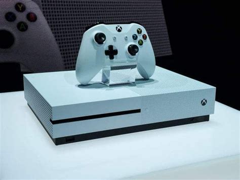 Microsoft Presenta Una Xbox One Más Pequeña Y Potente Xbox One Video