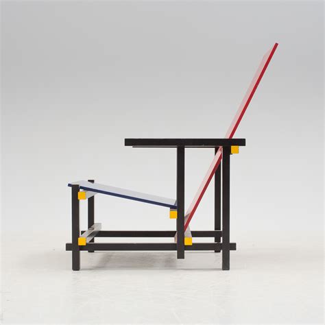 Gerrit Rietveld Red Blue Chair